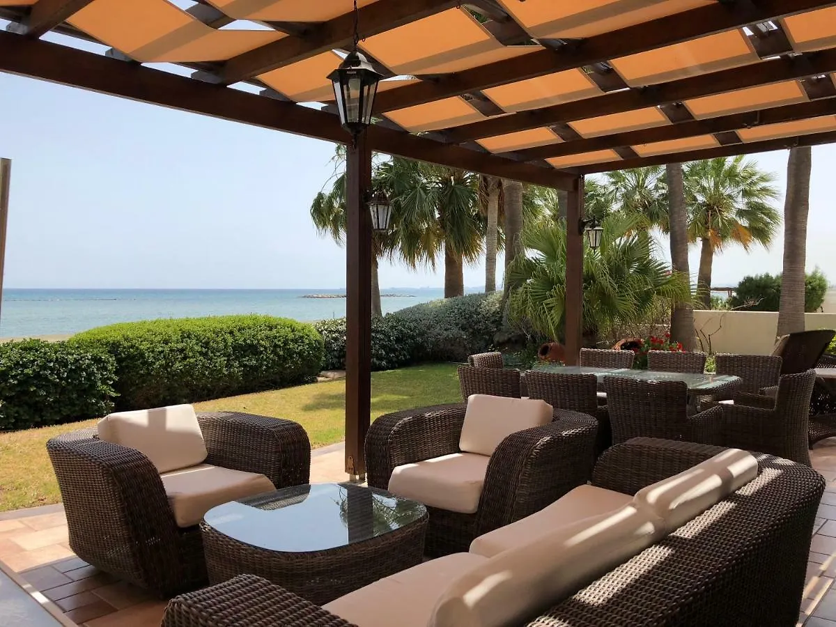 Enalos Beachfront Villa Larnaca